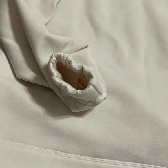 🍋 Lululemon crew neck reflective blush sweatshirt! - Picture 8 of 8